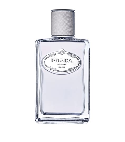 prada iris cedre perfume.